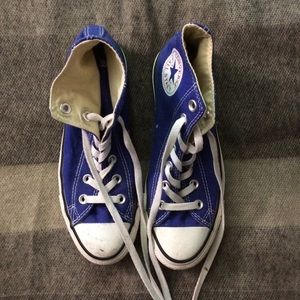 Blue high top converse